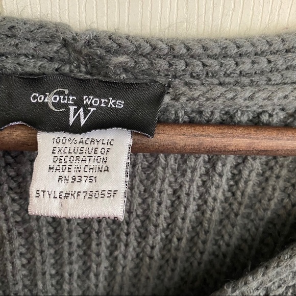 Studio Works Gray Chunky Knit Ribbed Floral Patch Knit Long Sleeve Sweater - Picture 2 of 5